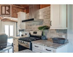 71 LAKESHORE Road - 11