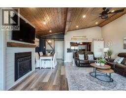 71 LAKESHORE Road - 8