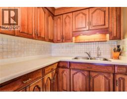 53 BELWOOD Crescent - 10