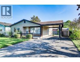 53 BELWOOD Crescent - 3