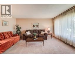 53 BELWOOD Crescent - 5