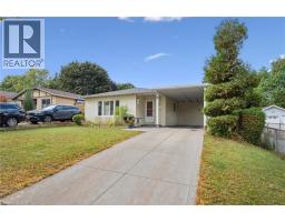 85 CHRISTOPHER Drive - 3