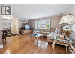 85 CHRISTOPHER Drive - 9