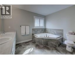 305 THORNHILL Place - 23