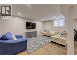 305 THORNHILL Place - 34