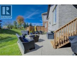 305 THORNHILL Place - 44