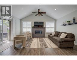 305 THORNHILL Place - 8
