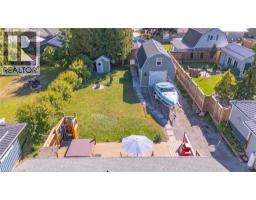 52 RIDGEWOOD DR Drive - 32