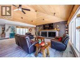 1285 COCKSHUTT Road - 17
