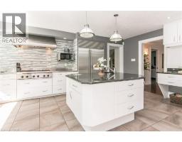 358 GREEN ACRES Drive - 12