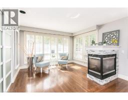 358 GREEN ACRES Drive - 25