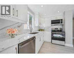 31 PARKLAND Crescent - 14
