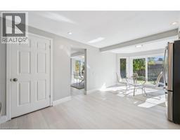 31 PARKLAND Crescent - 17