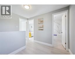 31 PARKLAND Crescent - 20