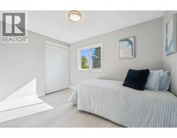 31 PARKLAND Crescent - 21
