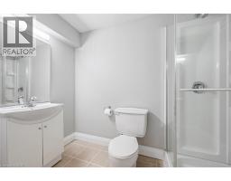 31 PARKLAND Crescent - 33