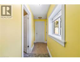 439 MAIN Street W - 19