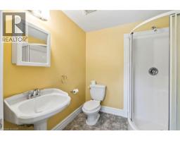 439 MAIN Street W - 20