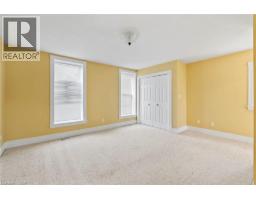439 MAIN Street W - 24