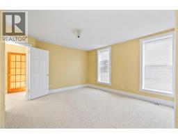 439 MAIN Street W - 26