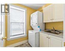 439 MAIN Street W - 31