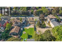 439 MAIN Street W - 43