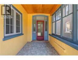 439 MAIN Street W - 5