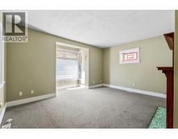 439 MAIN Street W - 7