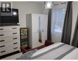 1 JOHN Avenue - 18