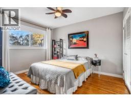 14 WILSON Avenue - 16