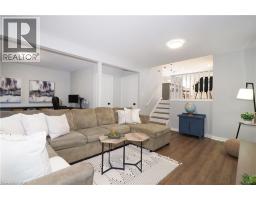7 CAPRICE Court - 16