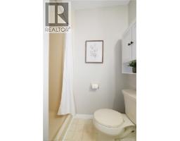 7 CAPRICE Court - 20