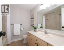 7 CAPRICE Court - 25