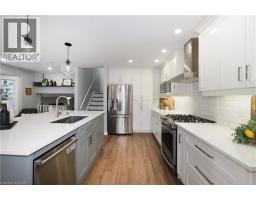 7 CAPRICE Court - 7