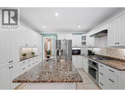 7 CHANDOS Drive - 14