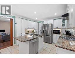 7 CHANDOS Drive - 15