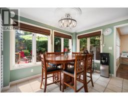 7 CHANDOS Drive - 17
