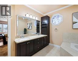 7 CHANDOS Drive - 23