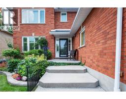 7 CHANDOS Drive - 3