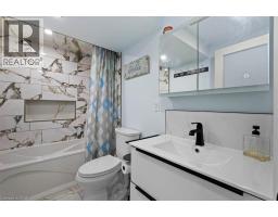 7 CHANDOS Drive - 30