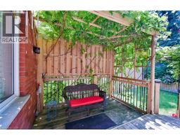 7 CHANDOS Drive - 40