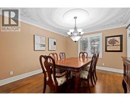 7 CHANDOS Drive - 9