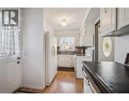 207 LAURENTIAN Drive - 10
