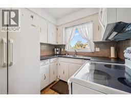 207 LAURENTIAN Drive - 11