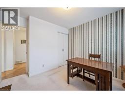 207 LAURENTIAN Drive - 18
