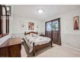 207 LAURENTIAN Drive - 19