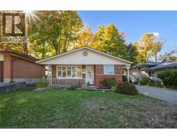 207 LAURENTIAN Drive - 2
