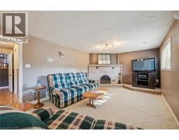207 LAURENTIAN Drive - 24