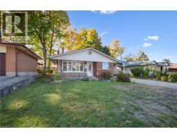 207 LAURENTIAN Drive - 3