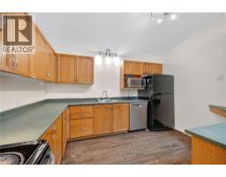 120 ASHBURY Avenue - 10